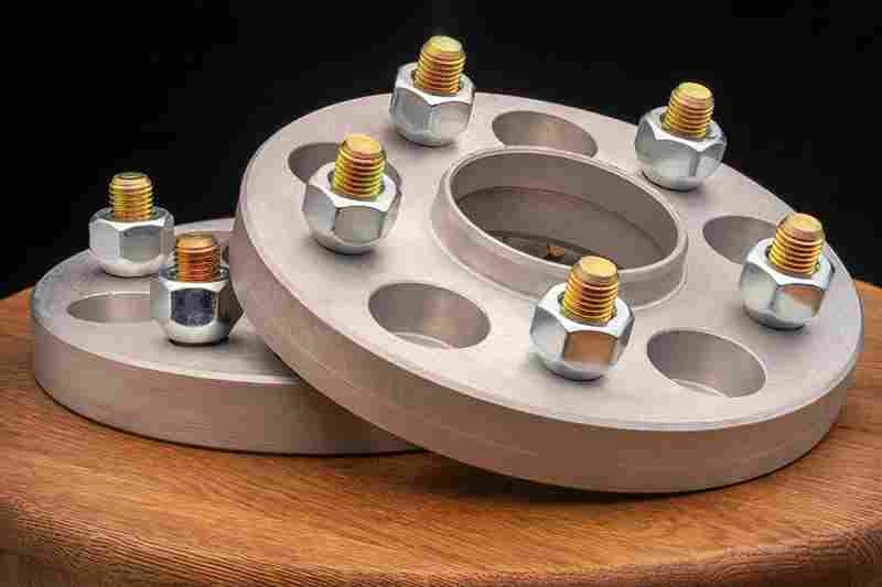 https://ukmech.com/wp-content/uploads/2024/10/hub-spacer-adapters-wheels-auto-tuning-racing-drifting_11zon.webp